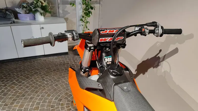 KTM 250 SX-F (2024) (7)