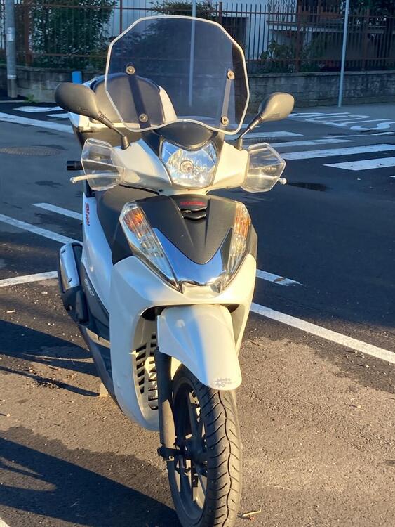 Honda SH 300 i (2011 - 14) (2)