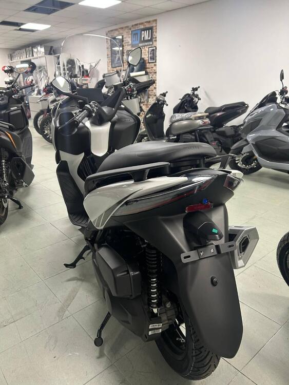 Zontes ZT368-E (2025) (2)