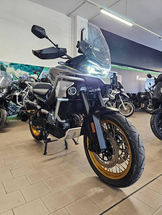 CFMOTO 800MT Touring (2022 - 25) (2)