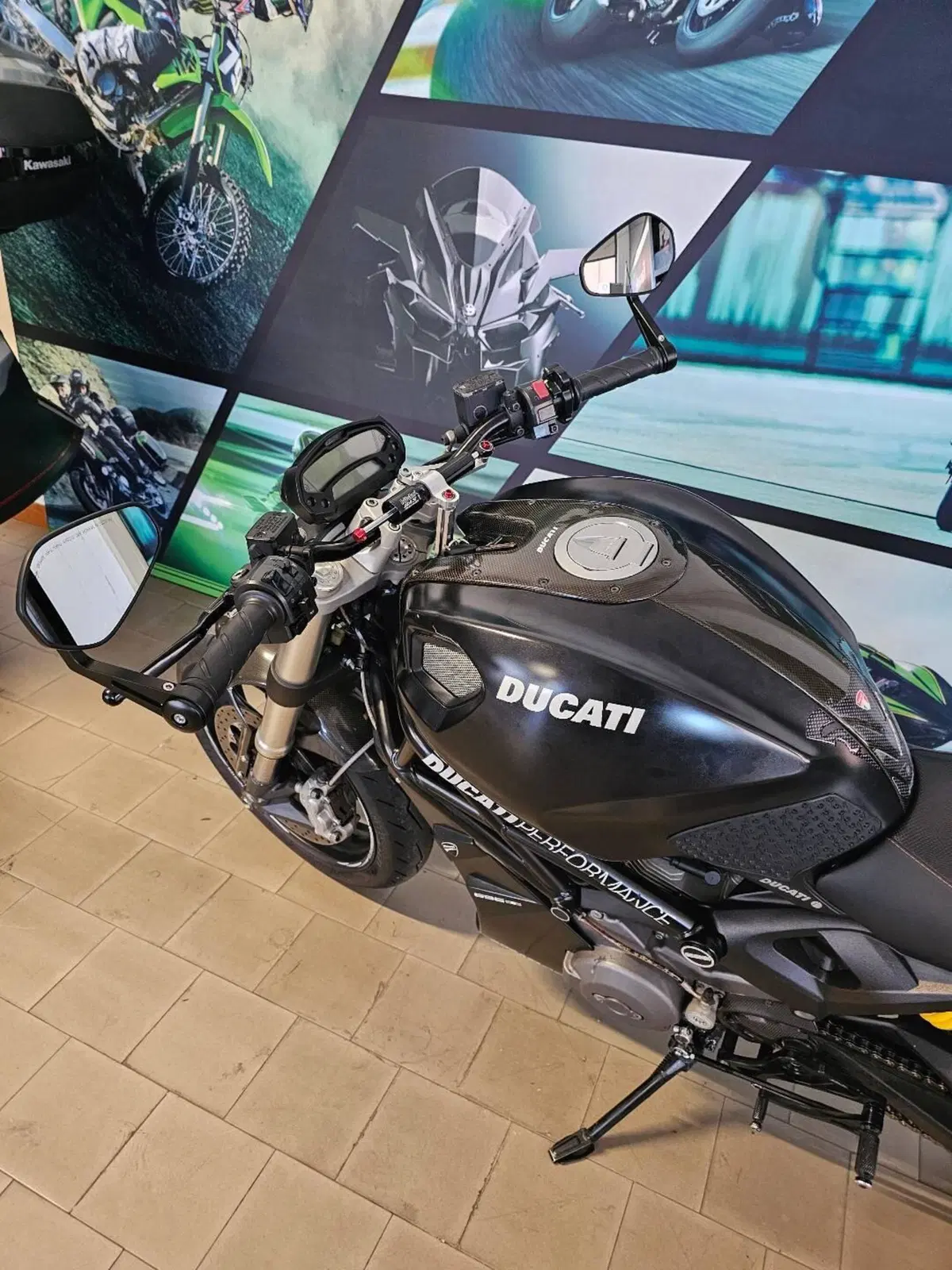Ducati Monster 696 (2008 - 13) (2)