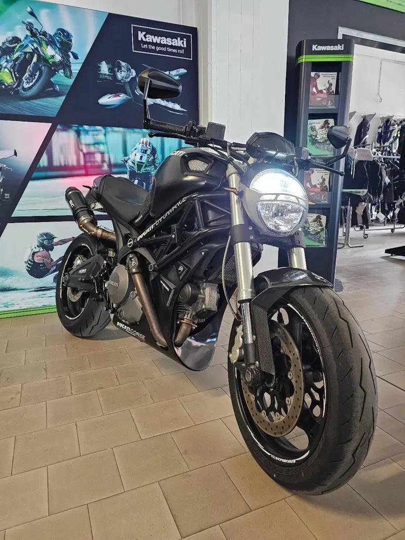 Ducati Monster 696 (2008 - 13) (5)