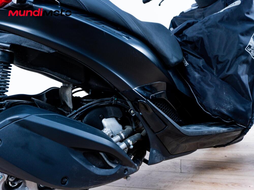 Piaggio Mp3 300 Hpe (2019 - 20) (4)
