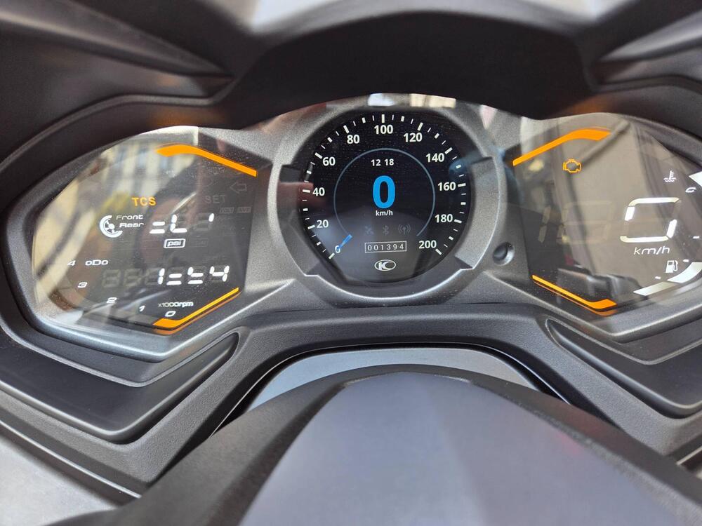 Kymco AK 550 Premium (2023 - 25) (4)