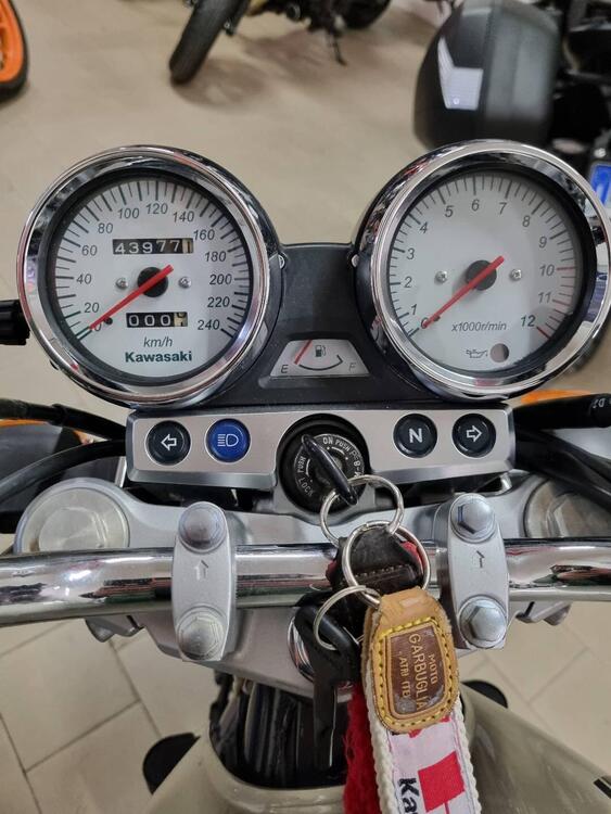 Kawasaki ZR-7 (1999 - 00) (2)