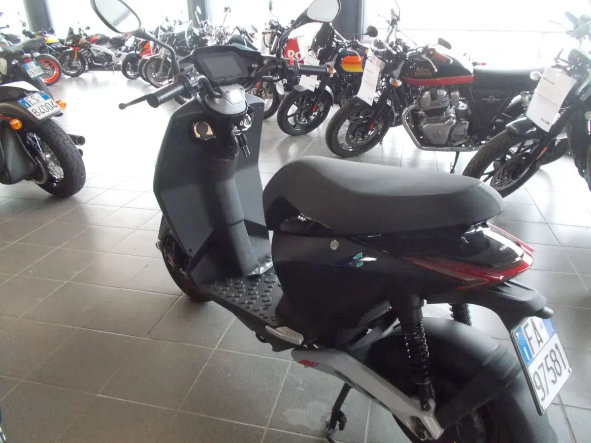Piaggio 1 Active (2022 - 26)
