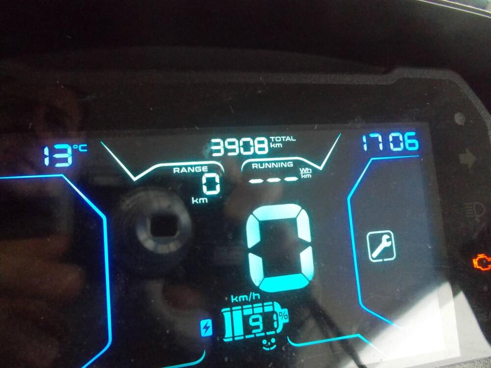 Piaggio 1 Active (2022 - 25) (3)