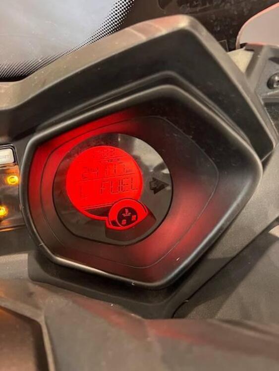 Yamaha X-Max 250 (2014 - 16) (3)