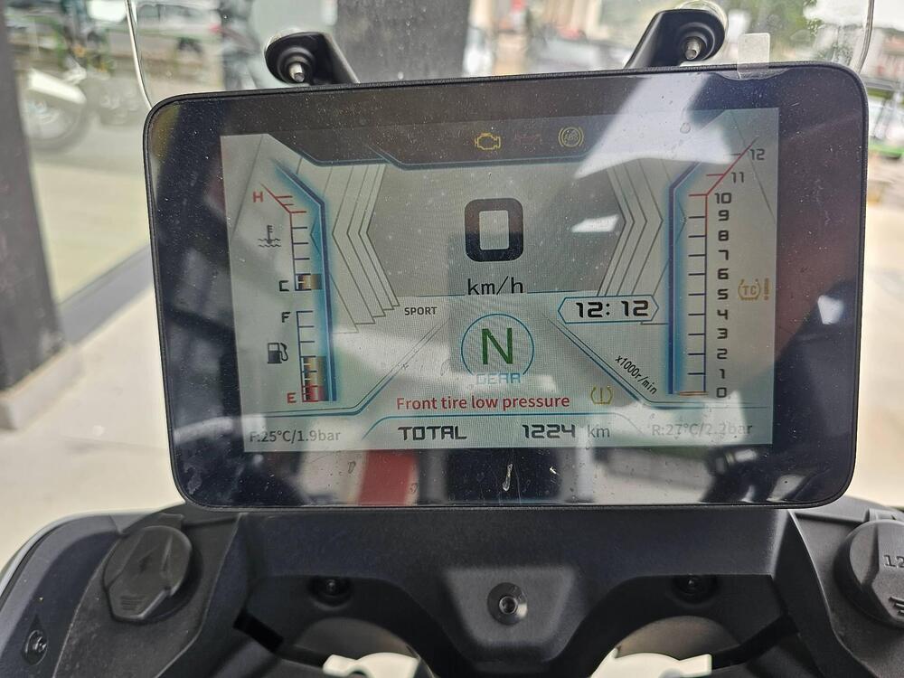 QJ Motor SRT 600 SX (2024 - 25) (3)