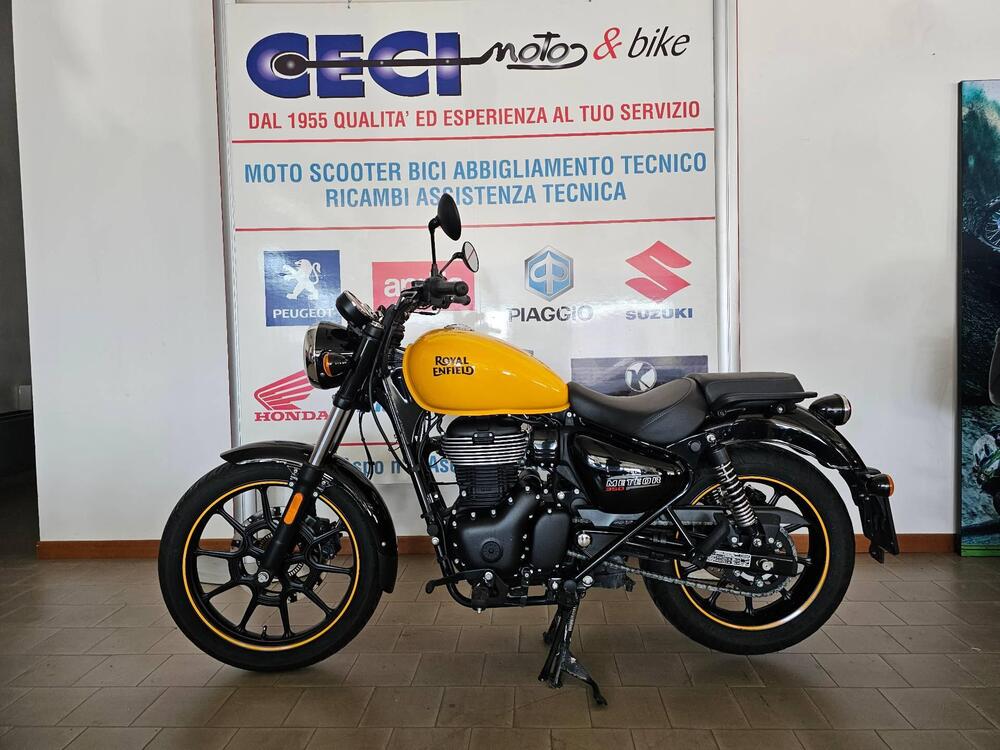 Royal Enfield Meteor 350 Fireball (2021 - 25) (4)