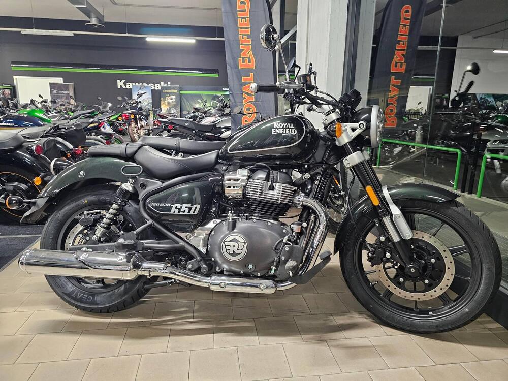 Royal Enfield Super Meteor 650 (2023 - 25)