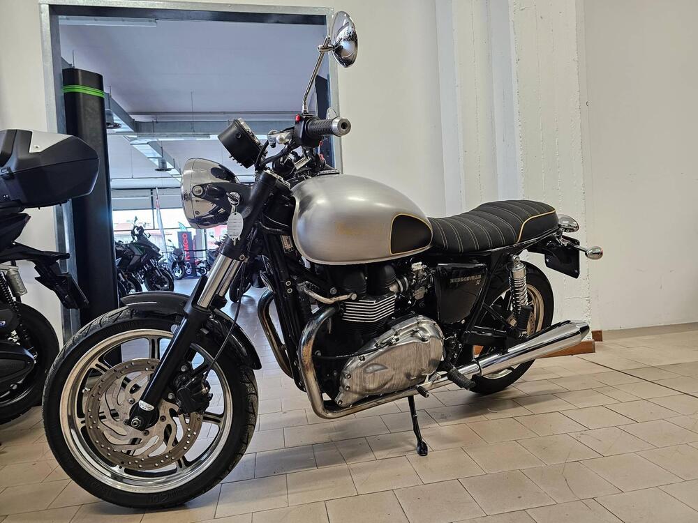 Triumph Bonneville SE (2009 - 13) (4)