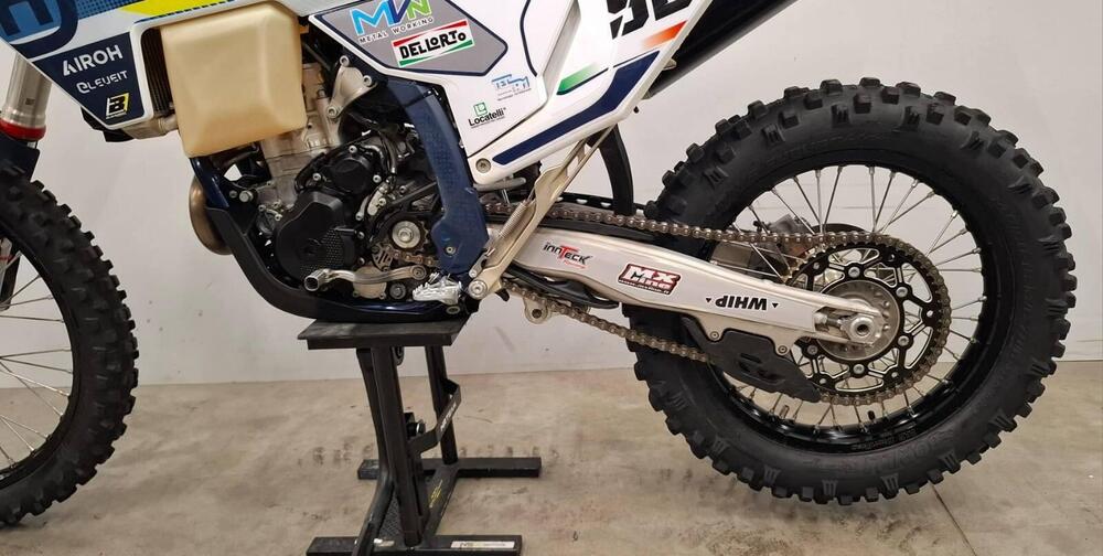 Husqvarna FE 250 (2024) (4)