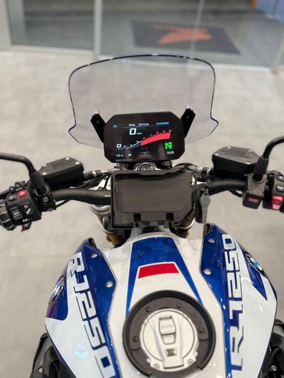 Bmw R 1250 R (2021 - 25) (4)