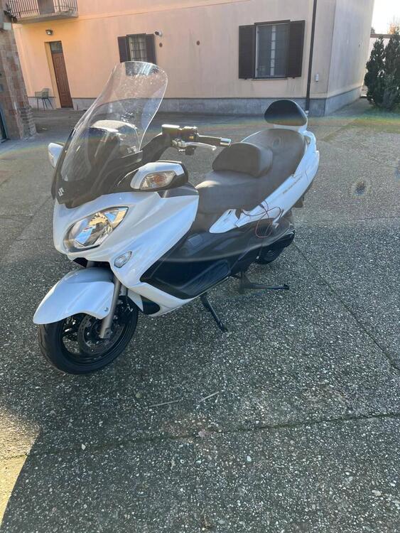 Suzuki Burgman AN 650 Executive ABS (2013 - 17) (2)