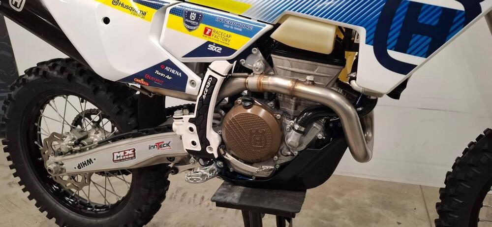 Husqvarna FE 250 (2024) (4)