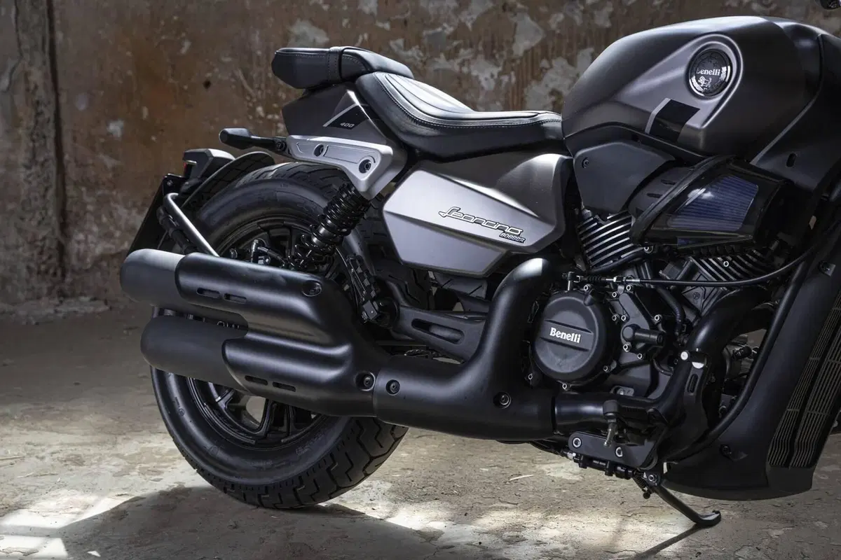 Benelli Leoncino 400 Bobber (2026) (8)