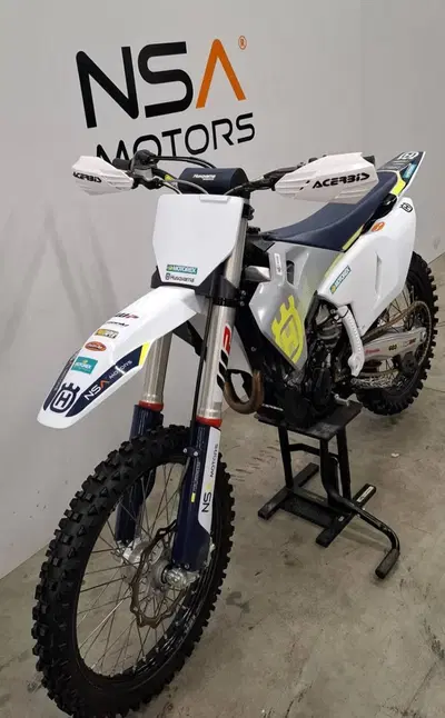 Husqvarna FC 350 (2024) usata