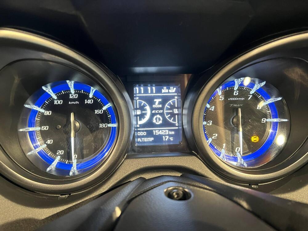 Yamaha T-Max 560 (2020 - 21) (5)