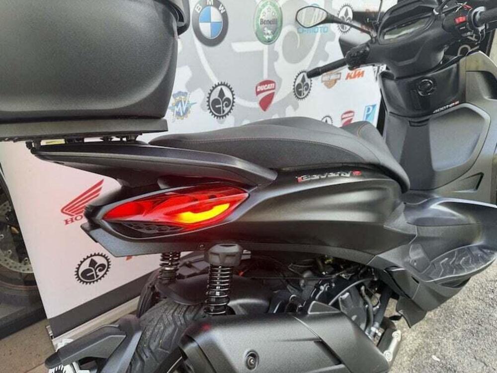 Piaggio Beverly 400 ABS-ASR (2021 - 24) (5)