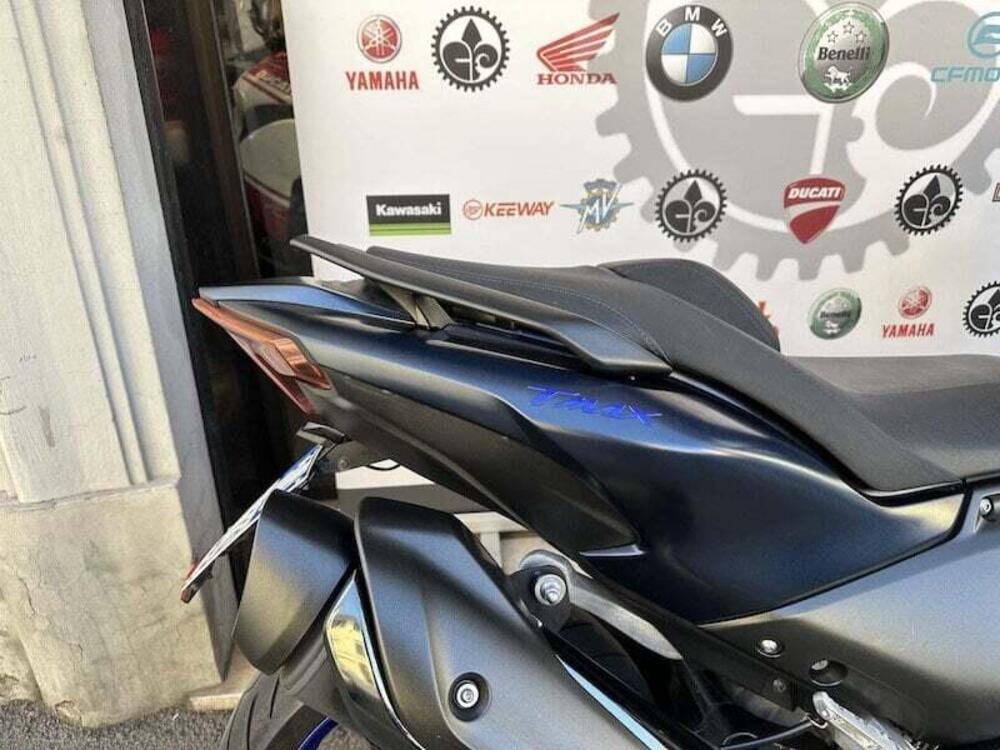 Yamaha T-Max 560 (2022 - 24) (5)