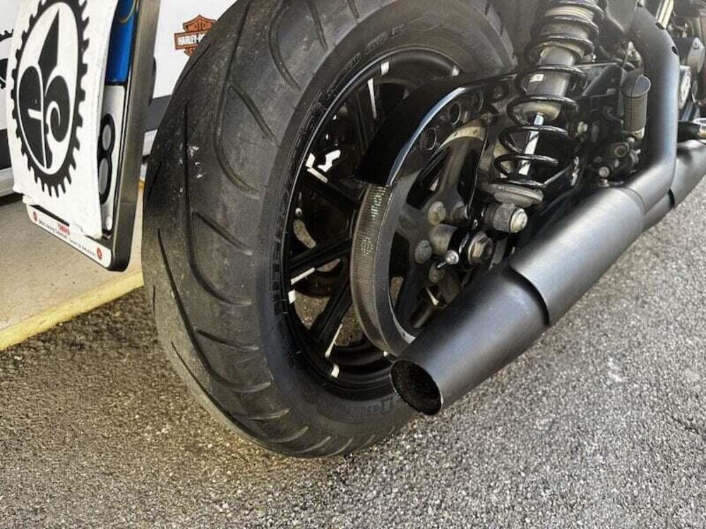 Harley-Davidson 883 Iron (2014 - 16) - XL 883N (3)