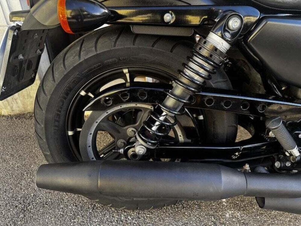 Harley-Davidson 883 Iron (2014 - 16) - XL 883N (4)