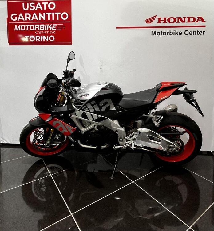 Aprilia Tuono V4 Factory (2017 - 18) (2)