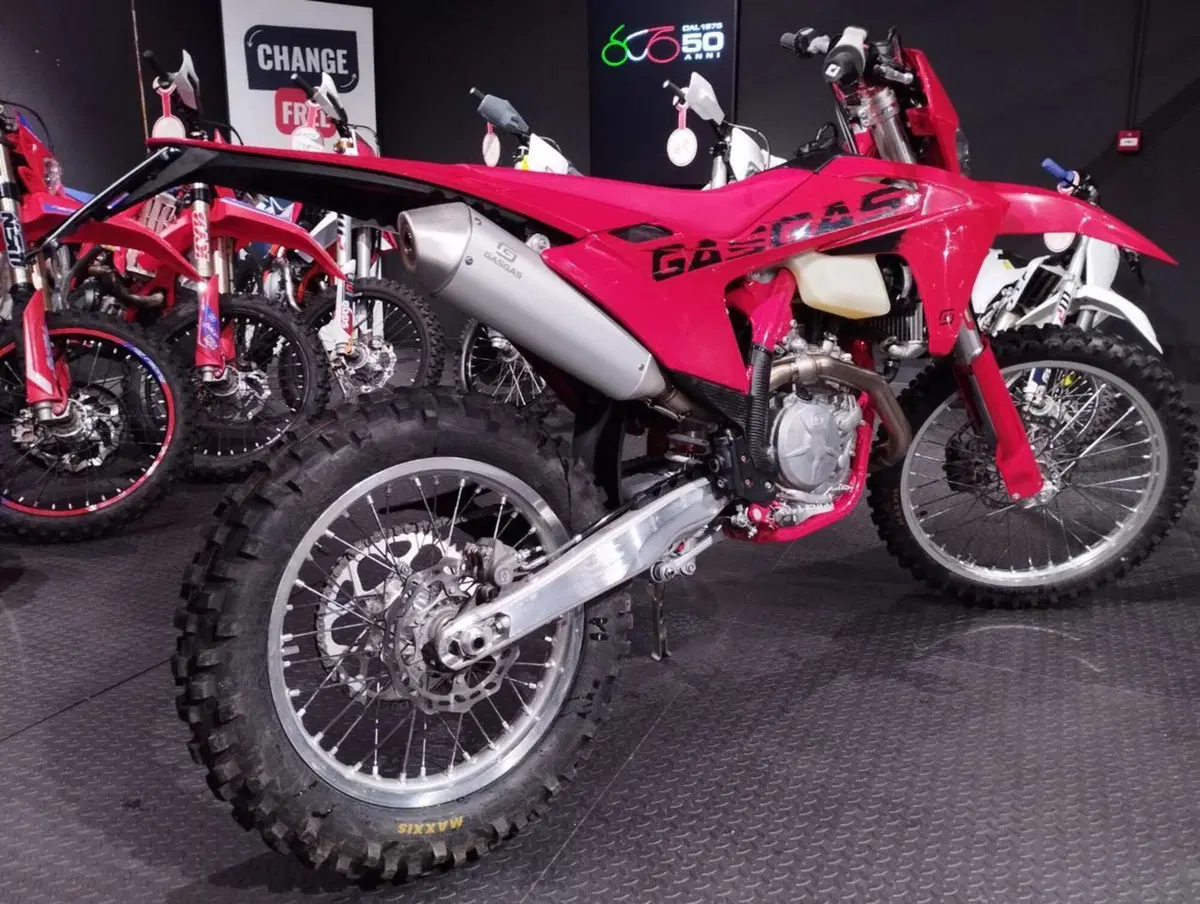 GASGAS EC 450 F (2025) (4)