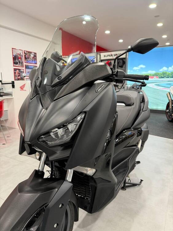 Yamaha X-Max 300 Iron Max (2019 - 20) (2)