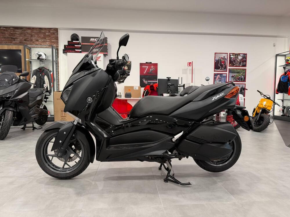 Yamaha X-Max 300 Iron Max (2019 - 20) (3)