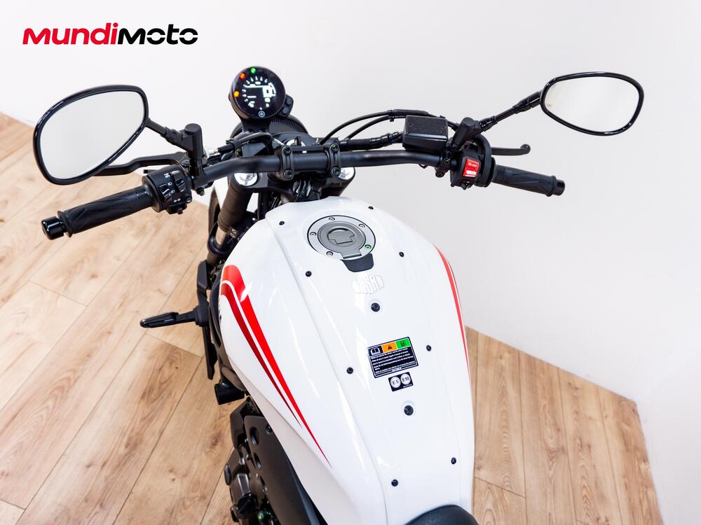 Yamaha XSR 700 (2022 - 25) (5)