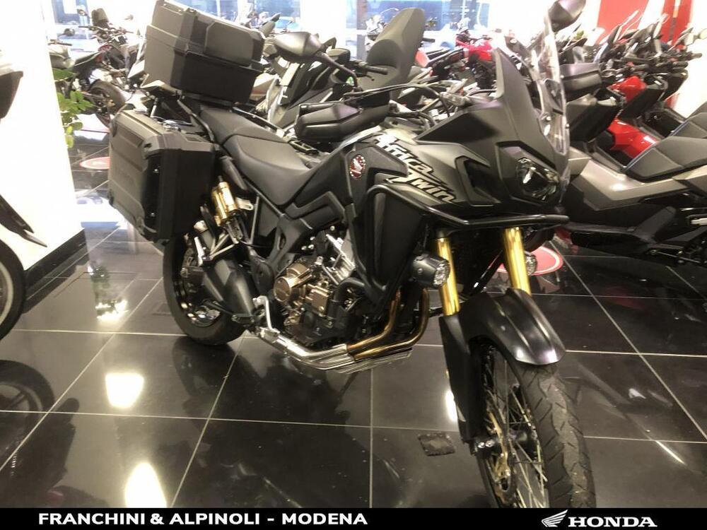 Honda Africa Twin CRF 1000L DCT ABS Travel Edition (2016 - 17) (2)