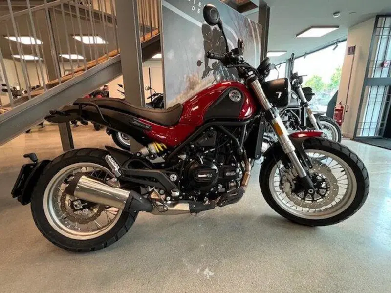 Benelli Leoncino 500 Trail (2021 - 26)