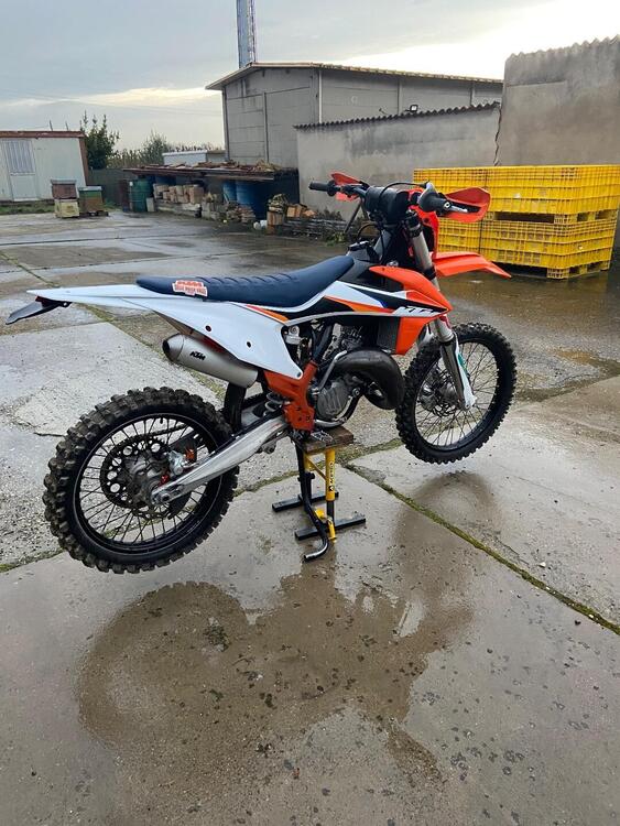 KTM 125 SX (2021) (3)