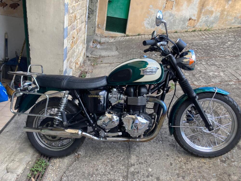 Triumph Bonneville T100 (2008 - 16) (5)