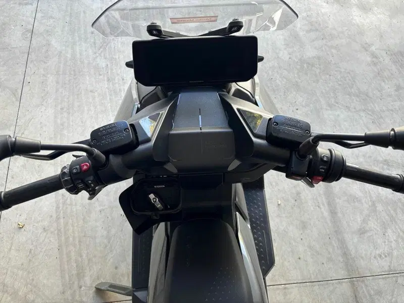 Bmw CE 04 (2021 - 25) (7)