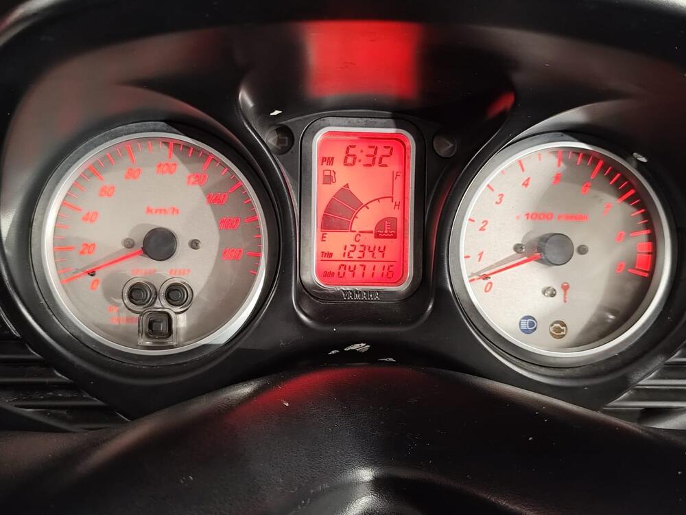 Yamaha T-Max 500 (2004 - 07) (5)