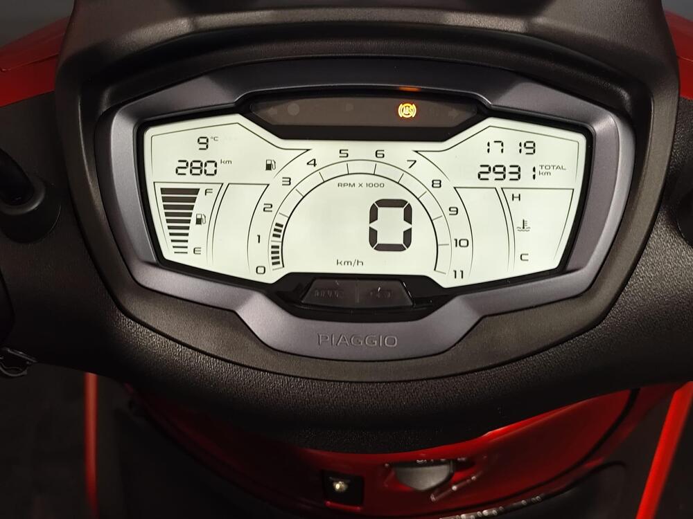 Piaggio Beverly 300 ABS-ASR (2021 - 25) (5)