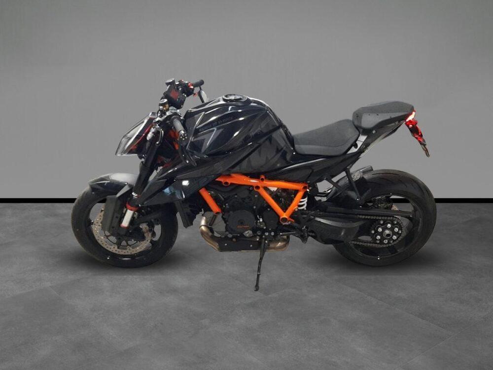 KTM 1290 Super Duke R (2022 - 23) (2)