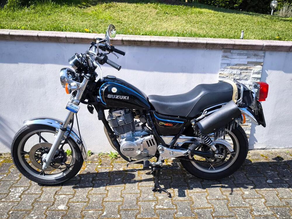 Suzuki GN 400E
