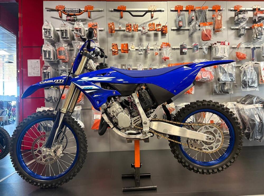 Yamaha YZ 125 (2025) (4)