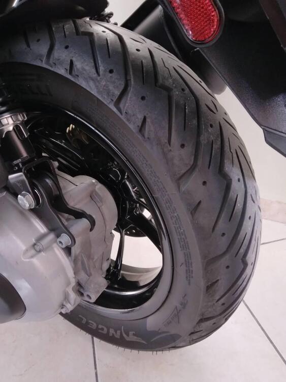 Piaggio Beverly 350 ABS (2016 - 20) (3)