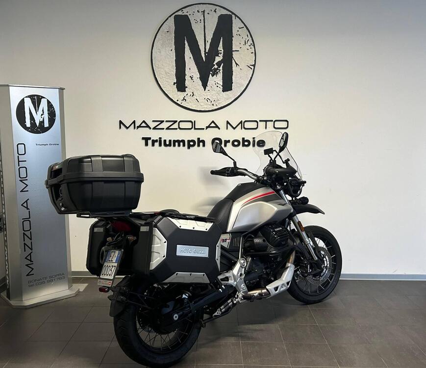 Moto Guzzi V85 TT Travel (2021 - 23) (2)