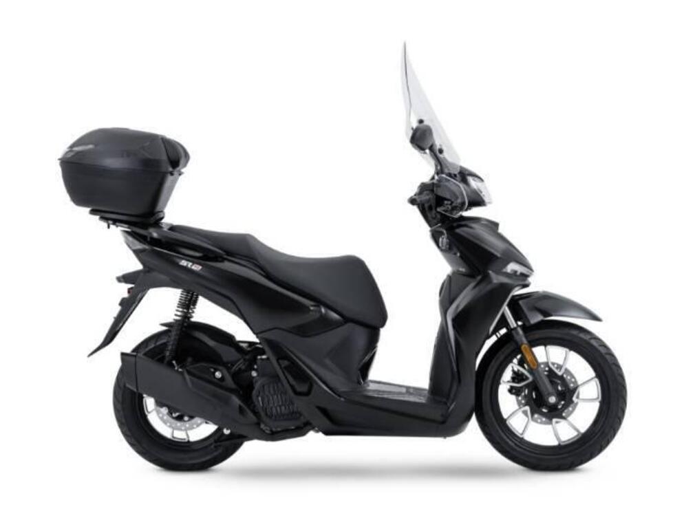 Voge Sfida SR16 200 (2025) (3)