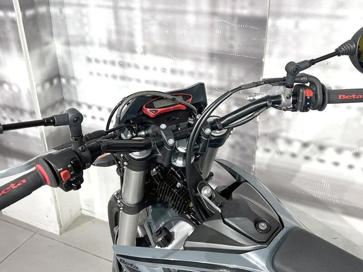 Betamotor RR 125 4T Enduro R (2024 - 26) (5)
