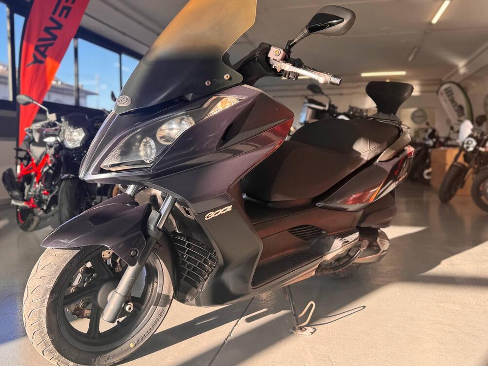 Kymco Downtown 300i (2009 - 17) (3)