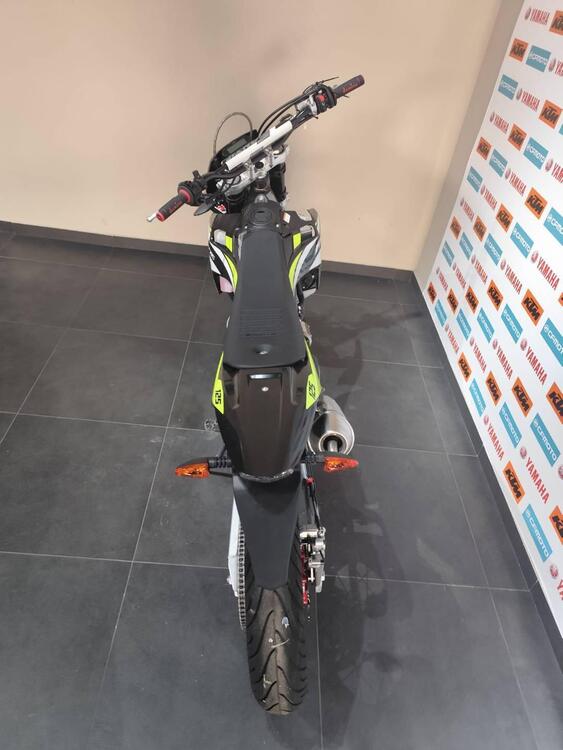 Fantic Motor XMF 125 Motard Performance 4T (2023 - 24) (4)