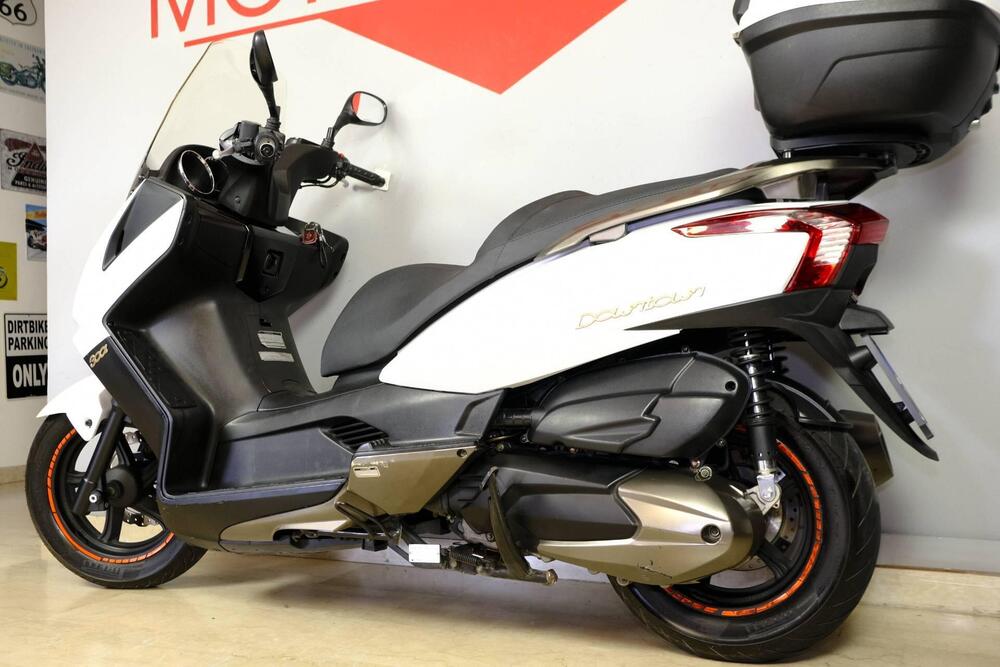 Kymco Downtown 300i (2009 - 17) (3)