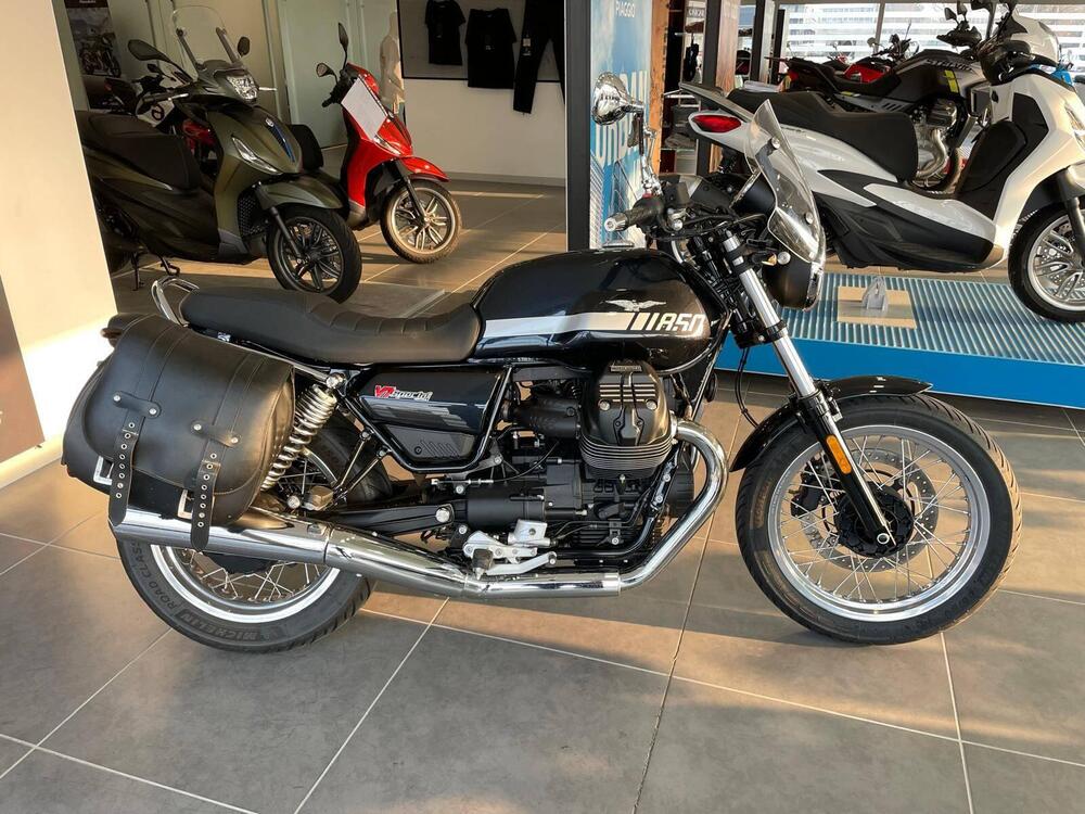 Moto Guzzi V7 Special (2021 - 24) (4)